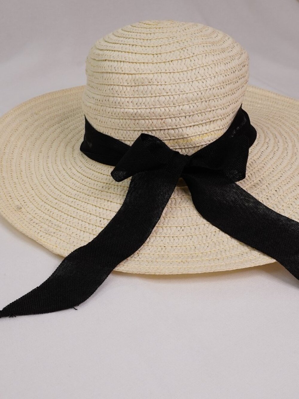 BEIGE STRAW SUNHAT